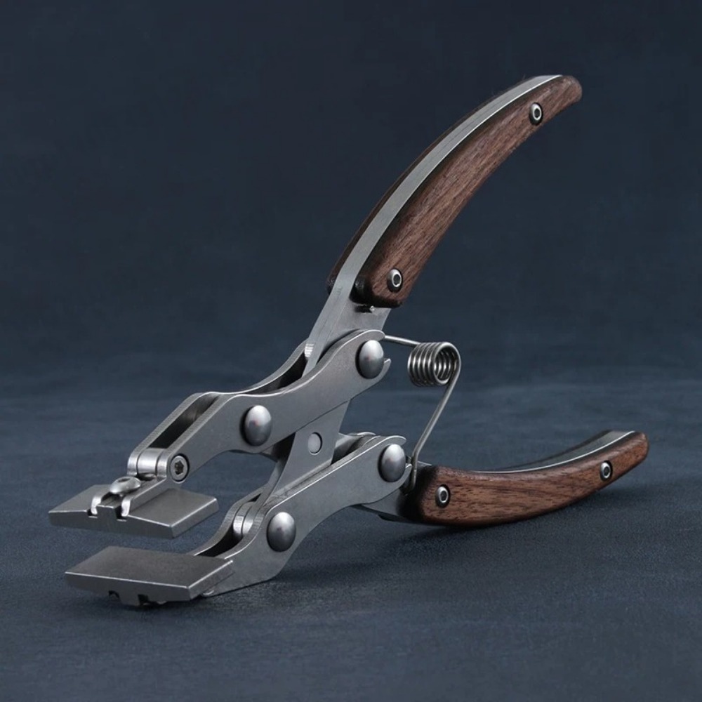 Pliers - Pince à mâchoires plates de 38