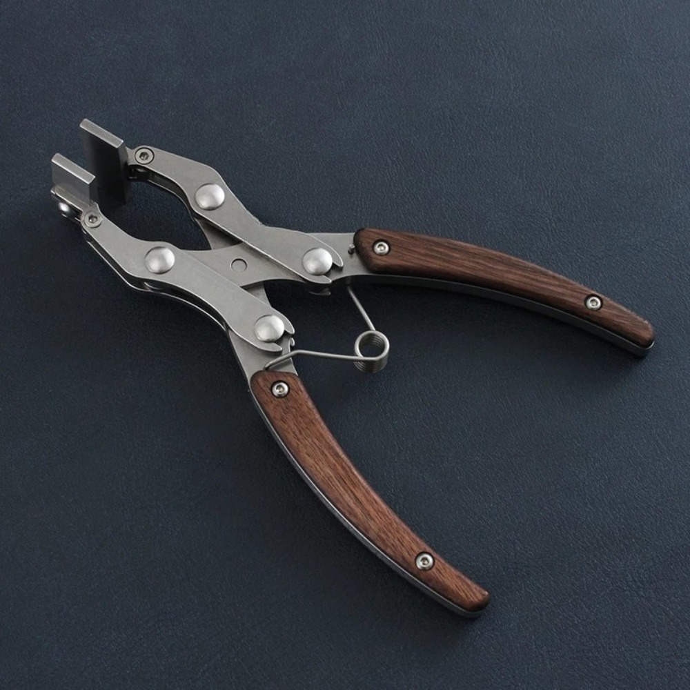 Pince à mâchoires plates de 38 - Pliers avis et prix